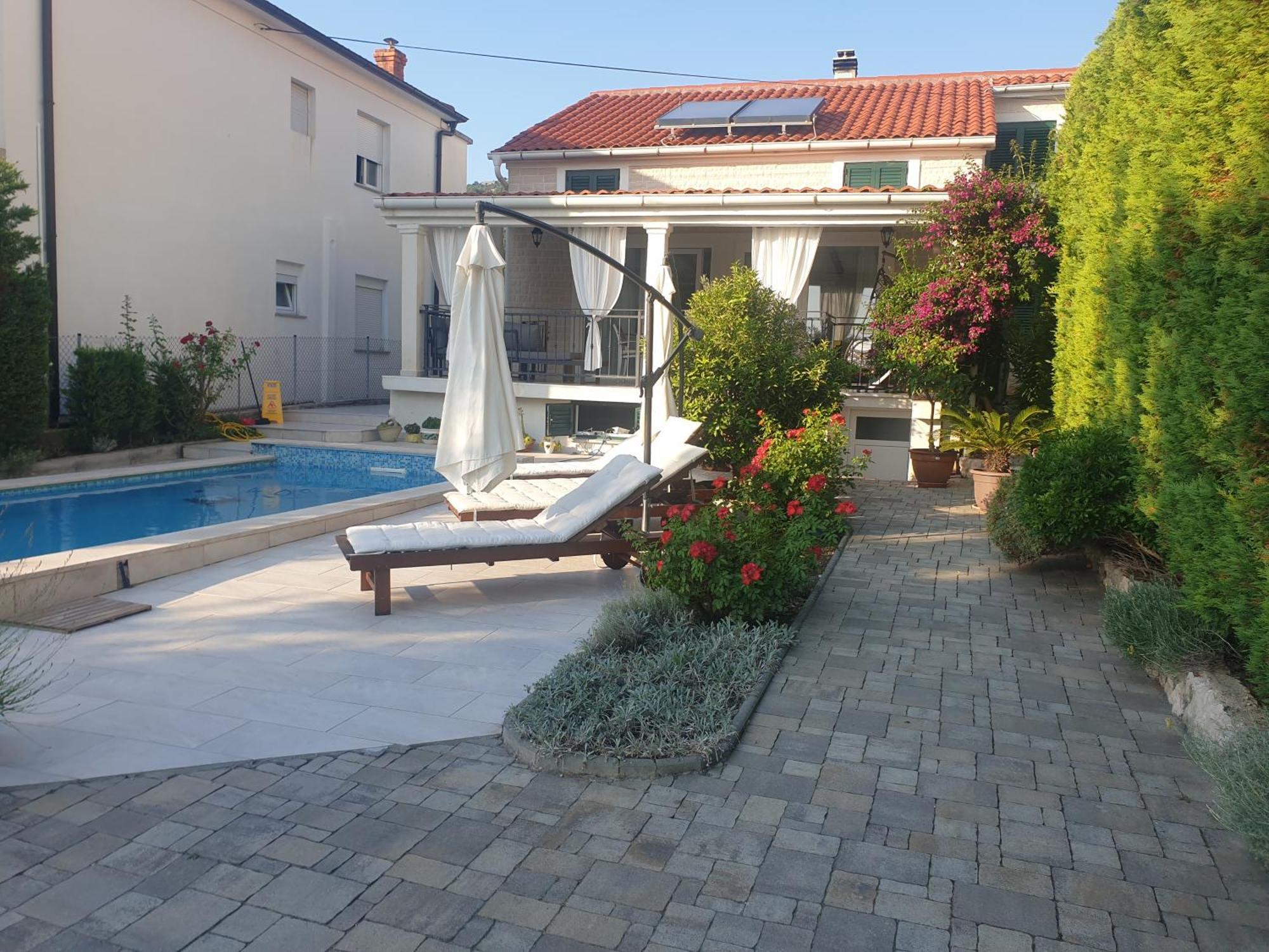 Villa Bella Banjol Luaran gambar