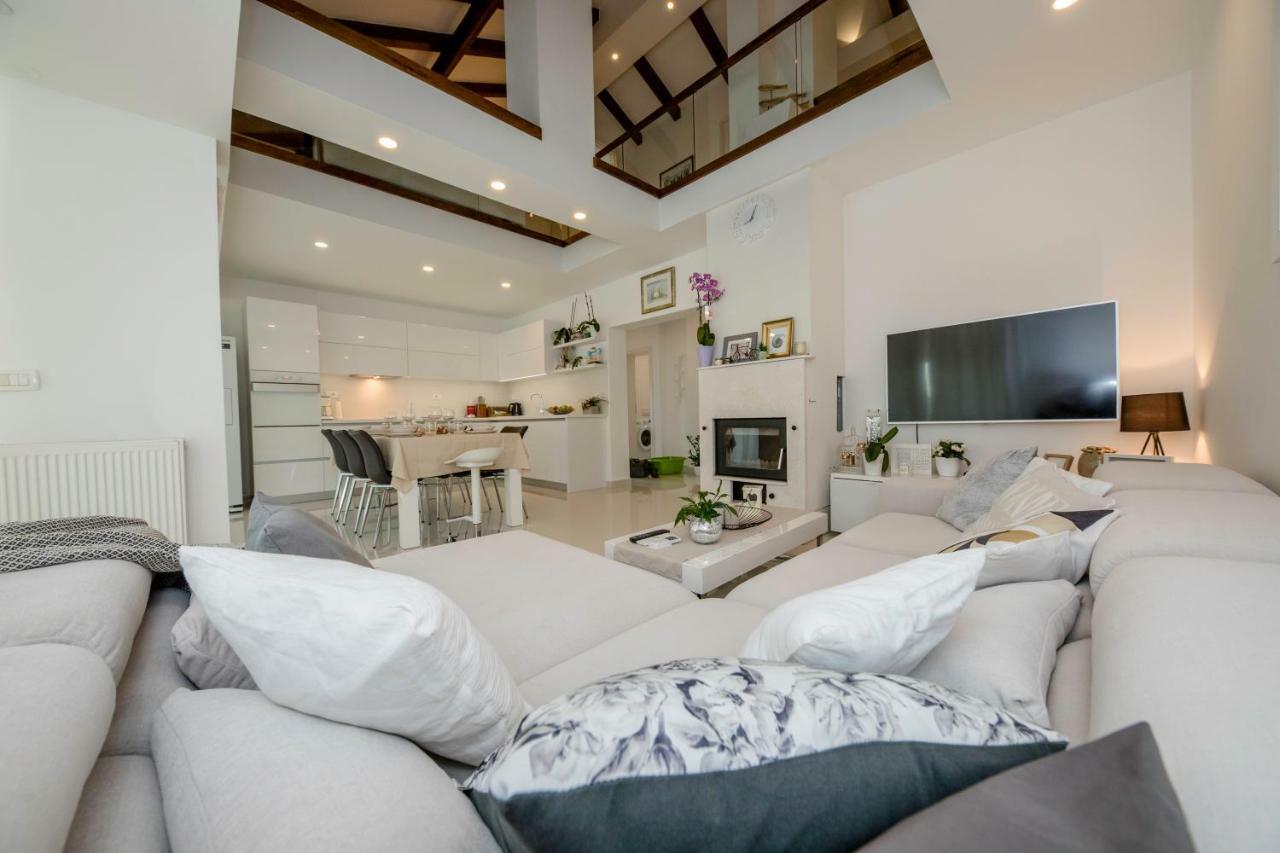 Villa Bella Banjol Luaran gambar